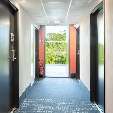 Palaiseau Szálloda 3*
