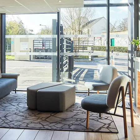 Palaiseau Hotel 3*