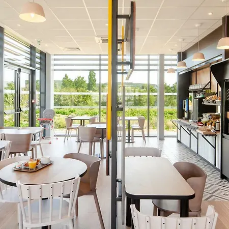 Palaiseau Hotell