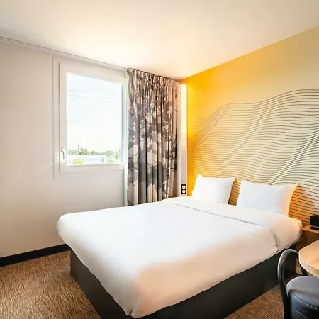 Hotel Igny Palaiseau